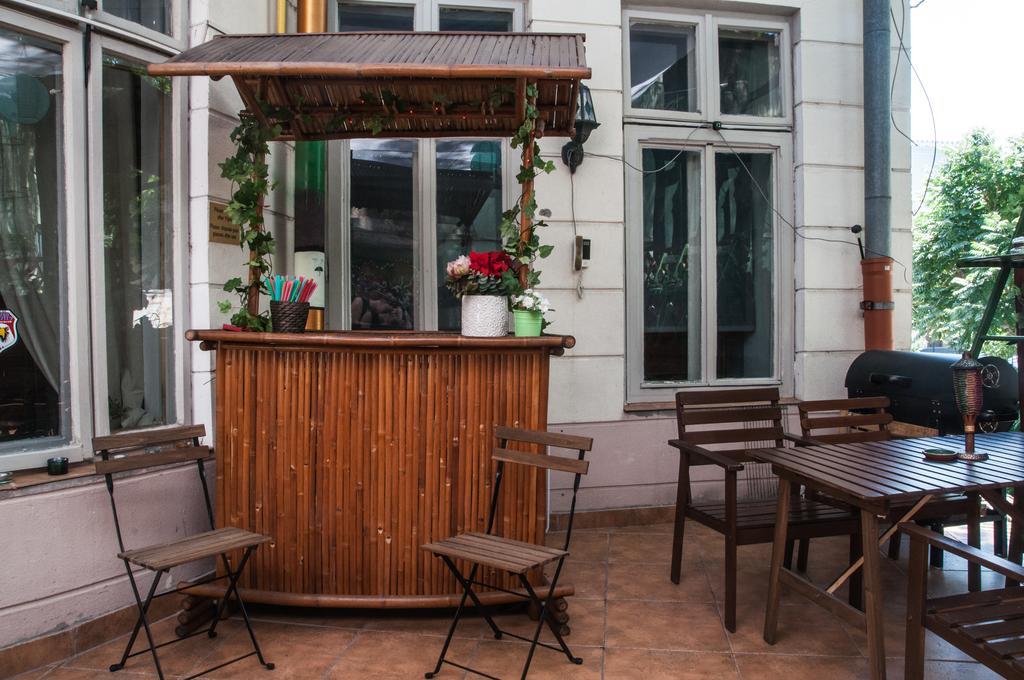 Antique Hostel *